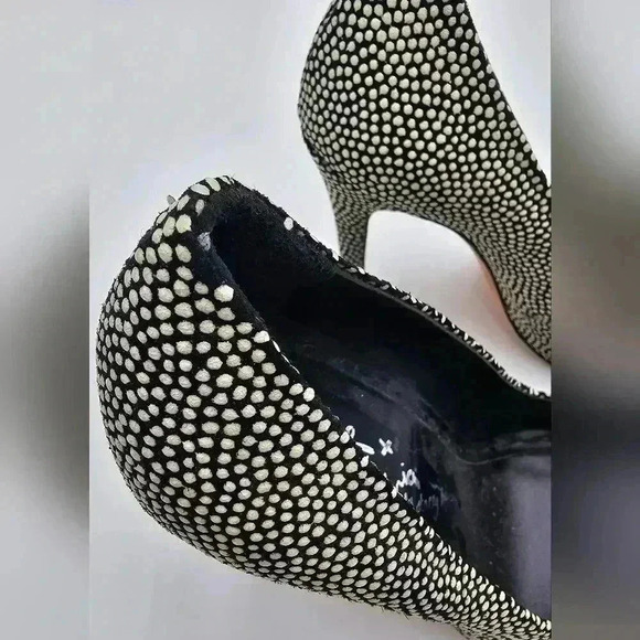 Alice + Olivia Womens Size 7 Black Devon Leather Heel with White Dots - Picture 9 of 10